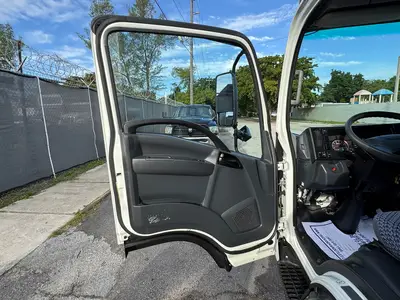 Used 2023 ISUZU NPR HD Box trucks Florida US | Truck and Van Outlet #1708746