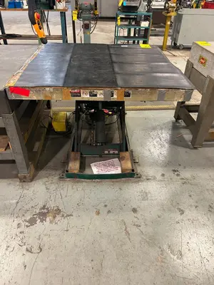 Used _UNKNOWN_ _UNKNOWN_ Scissor Lifters Virginia US | Myron Bowling Auctioneers Inc #1562008