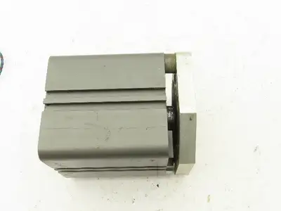 Fabco GTND-080-050-B Pneumatic Tooling Cylinder 50mm Stroke Guided Toolplate