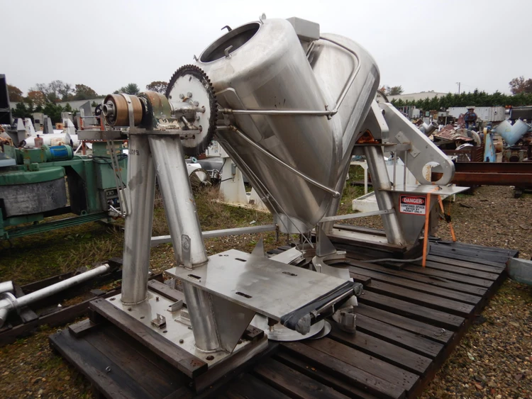 Used 1984 PATTERSON-KELLEY 20 CUBIC FOOT Rotary Vacuum Dryers New Jersey US | Perry Equipment #118151