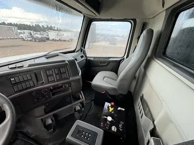 Used 2020 VOLVO VHD Dump trucks Minnesota US | Carco Truck & Equipment #1514186