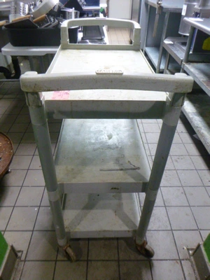 Cambro 3 Shelf Plastic Utility Cart