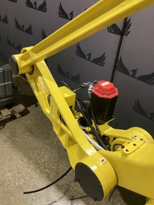 USED 2005 FANUC M-410iB/160 + R-J3iB