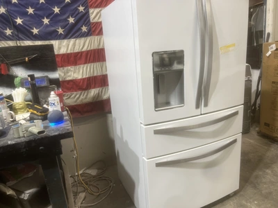 USED WHIRLPOOL GOLD SERIES 4 DOOR