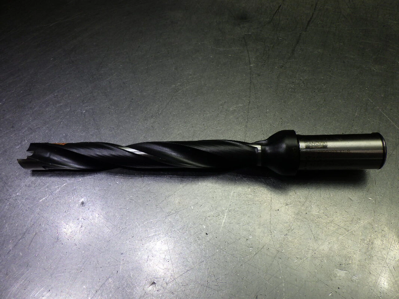 Sandvik 21-21.99mm Coolant Thru Indexable Drill 870-2100-21LX1-8 (LOC973B)