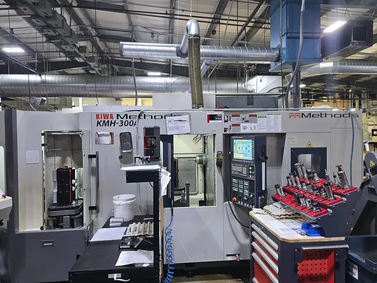 Used 2017 KIWA KMH300A-F008 Horizontal Table Type Boring Mills Illinois US | Machinery Marketing International #443188