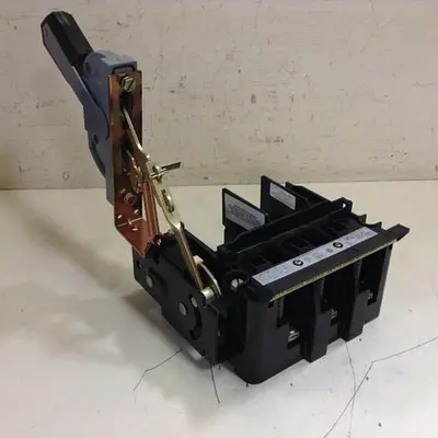 USED ALLEN BRADLEY 1494V-DS30 SER A