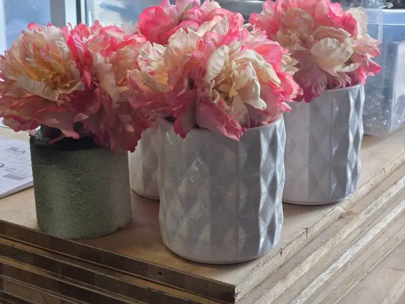 Lot of (4) Silk Faux Flower Arrangement in White Ceramic Vase (pink/white)