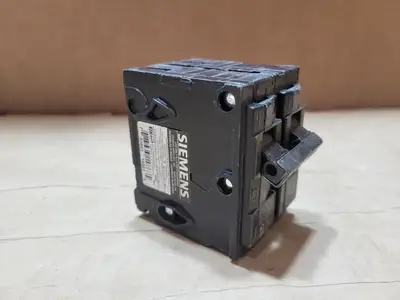 Used SIEMENS Q240 Switchgears British Columbia CA | Lenmark #835454