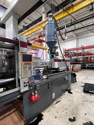 1998 VAN DORN 300HT30 Plastic Injection Mold | Universal Press & Machinery (UPM) (5)