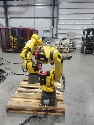 USED 2011 FANUC ARCMATE 120IC