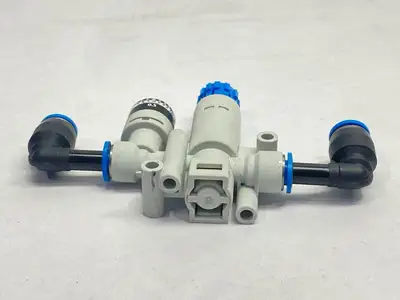 New | in-Stock Festo Pneumatic Pressure Regulator 8086004 Air Pressure Regulators Michigan US | Maverick Industrial Sales #1389513