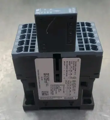 Siemens 3RT20152BB42 SIRIUS Contactor w/3RT29161BB00. 4C48