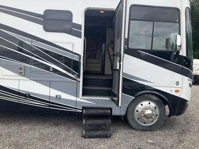 Used 2017 GEORGETOWN 369DS Campers, Caravans, Motorhomes Michigan US | Miedema Asset Management Group #1330163
