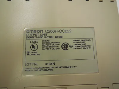 OMRON C200H-OC222 OUTPUT UNIT C200HOC222
