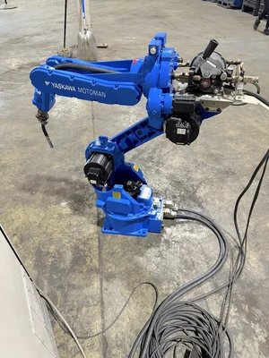 USED YASKAWA NX100