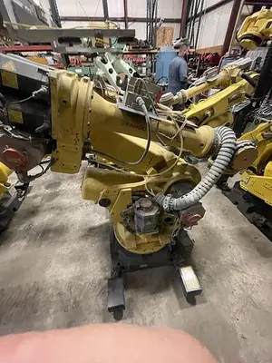 Used 2013 FANUC FANUC R2000IB/165F Robots Michigan US | Aucto #1332172