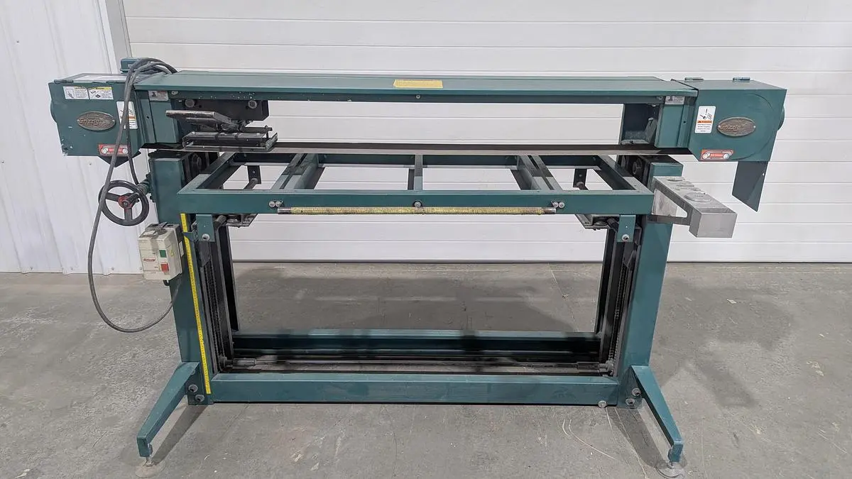 USED 2010 GRIZZLY G5394