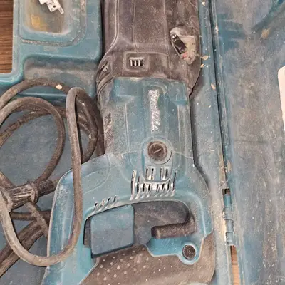 2 Makita Sawzalls, in working order