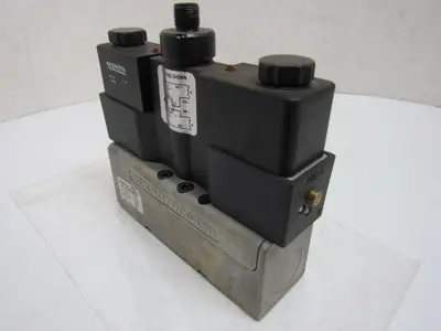 Rexroth Ceram GT-010062-00909 Double Solenoid Valve 4-Pin 24VDC ISO Sz 1