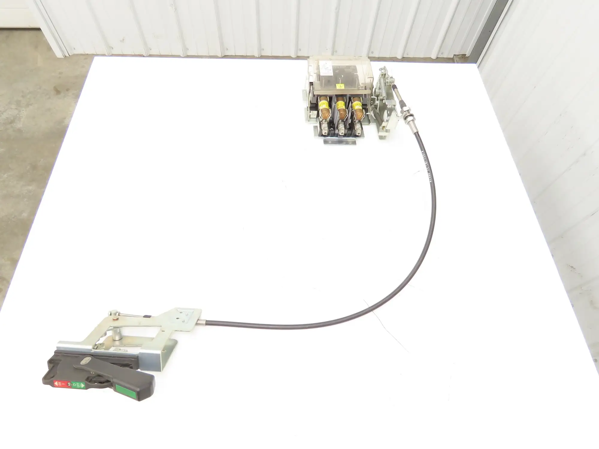 Allen Bradley 1494F-D60 Electrical 60A Disconnect Handle Mechanism 52" Cable