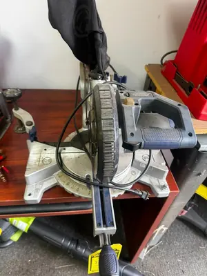 Used _UNKNOWN_ _UNKNOWN_ Miter Saws Ohio US | Myron Bowling Auctioneers Inc #1504227