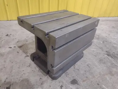 24" X 18" X 18" HIGH CARLTON BOX DRILL TABLE: STOCK #21963
