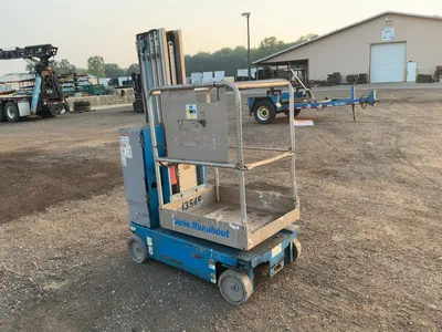 Used 2009 GENIE GR-20 RUNABOUT Vertical Mast Lifts Michigan US | Miedema Asset Management Group #1320449