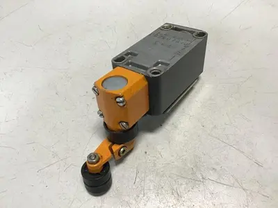 USED SIEMENS 3SE3 120-1G-Z