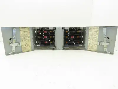 Siemens V7E3611 I-T-E Twin Vacu-Break Fusible Switch 30A 600VAC 3 Pole