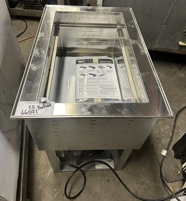 174-0203 Vollrath FC-4C-01120-N 26" Self Contained Drop In Well Cooler