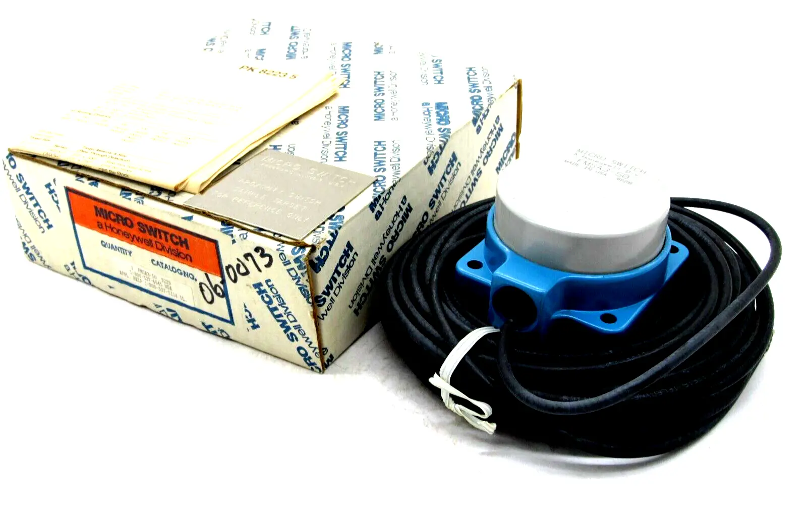 NEW HONEYWELLMICROSWITCH FMSA3-50 PROXIMITY SWITCH FMSA350