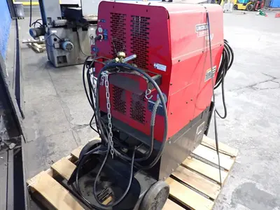 USED THE LINCOLN ELECTRIC CO PRECISION TIG 275