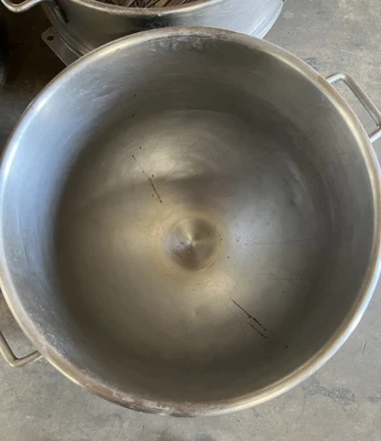 HOBART M-802 Dough Mixers | Envoy Equipment LLC (11)