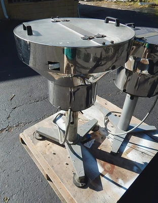 USED OZAF BOWL FEEDER 24" DIAMETER BOWL