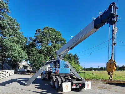 USED 2013 KENWORTH T800