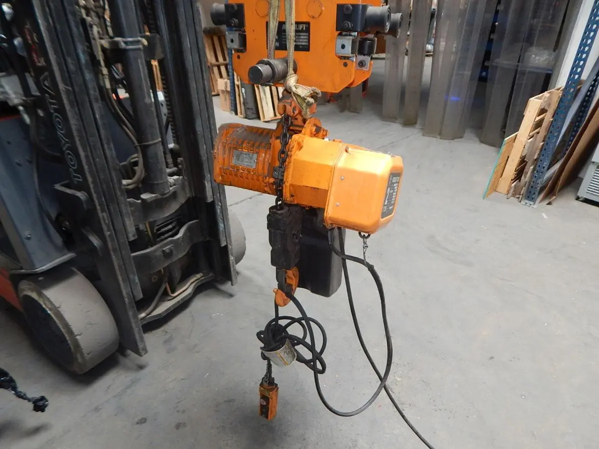 Used ACCOLIFT 2 Hoists (All Types) Texas US | Aucto #1308449