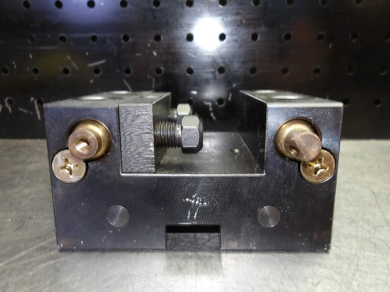 Okuma 1.5" Sq. OD CNC Turning Turret Tool Holder Block LB3000-8435 (LOC2162)
