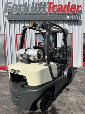 USED 2014 CROWN C5-1050-50
