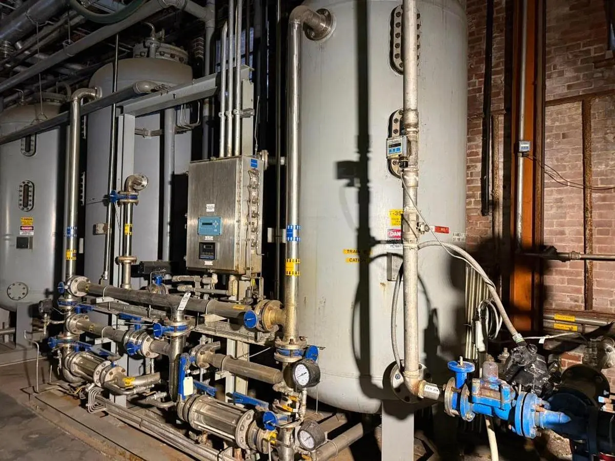H-O-H SYSTEMS, INC DEMINERALIZER STATION WITH TWO 11,300 GALLON TANKS