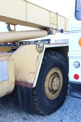 LORAIN LRT 350D Crane | Levy Recovery Group (35)