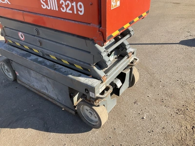 Used SKYJACK 3219 ELECTRIC SCISSOR LIFT Scissor Lifters Michigan US | Miedema Asset Management Group #1761438