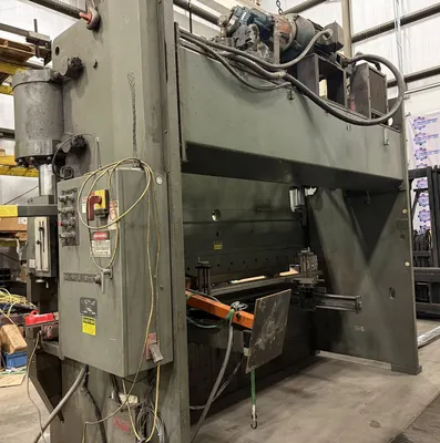 NIAGARA HBM-230-10-12 Fabricating Machinery, Press Brakes, Hydraulic | Holland Equipment Hunters, Inc. (4)