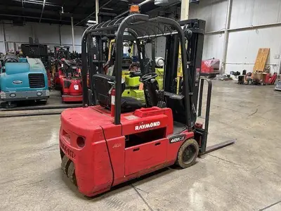 Used RAYMOND 445C35TT 3-Wheel Sit down Electric Counterbalance Forklifts Illinois US | Somerset Equipment Sales #1546174