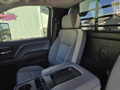 USED 2022 CHEVROLET SILVERADO 5500HD