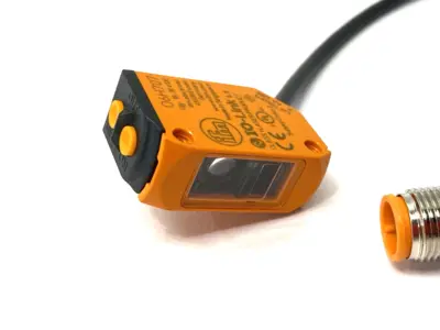 Used ifm Diffuse Reflection Sensor, Background Suppression, O6HLFPKG/0,30m Photoelectric Sensors Michigan US | Maverick Industrial Sales #1391614