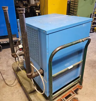 USED 2001 MOTIVAIR DE107