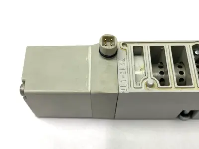 USED NUMATICS PNEUMATIC SOLENOID VALVE 1/4" PORTS 24VDC NO GASKET