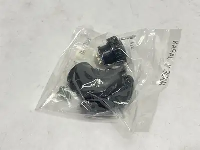 NEW DENSO L-TYPE PLUG CONNECTOR