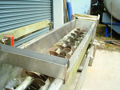 J. E. Taylor Jktd S/S Twin Screw Mixer